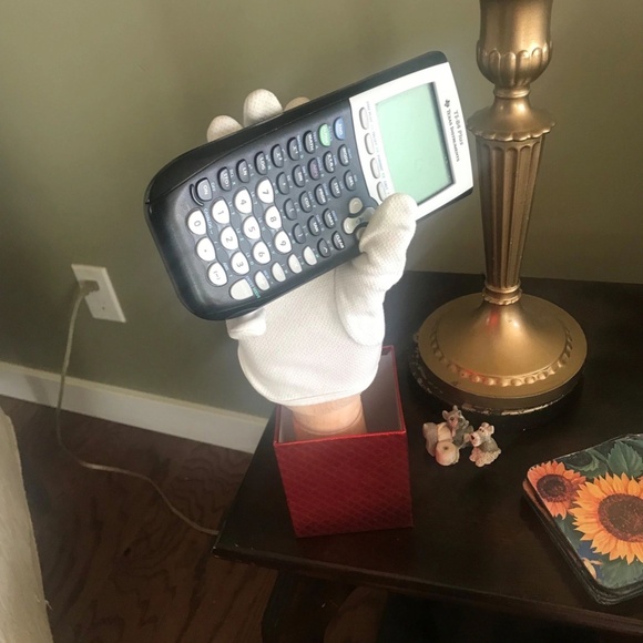 Santa's Helping Hand - Picture 3 of 5